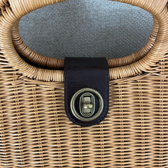 HOBO Wicker Handbag - Picture 3 of 8